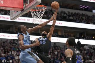 带领球队在 带领球队在